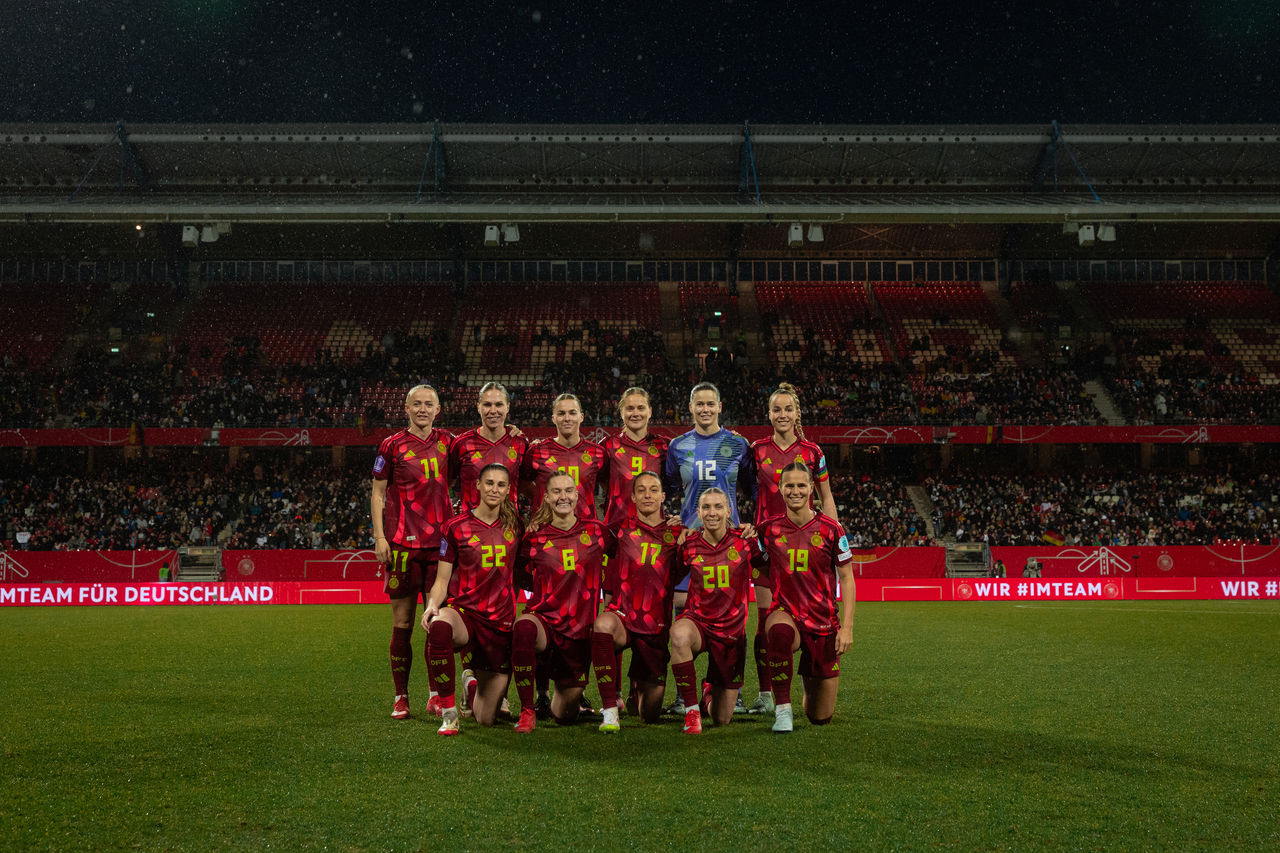 FNM NEDGER GERAUT DFB Frauen-Nationalmannschaft, German Womens National Team, UEFA Women’s Nations League Spiel, Deutschland vs. Oesterreich, GERAUT,
Lea Schueller, Klara Buehl, Laura Freigang, Jule Brand, Sjoeke Nuesken, Elisa Senss, Felicitas Rauch, Giulia Gwinn, Rebeca Knaak, Janina Minge, Stina Johannes,
Max-Morlock-Stadion, Nuernberg, 25.02.2025,
Foto: Yuliia Perekopaiko/DFB