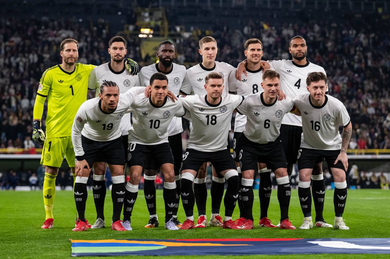 GES/ Fussball/ Deutschland - Italien, 23.03.2025 First row (L-R), Leroy Sane of Germany, Jamal Musiala of Germany, Maximilian Mittelstaedt of Germany, Joshua Kimmich of Germany and Angelo Stiller of Germany, second row (L-R), Oliver Baumann of Germany, Tim Kleindienst of Germany, Alexander Nuebel of Germany, Nico Schlotterbeck of Germany, Leon Goretzka of Germany and Jonathan Tah of Germany pose for a team photo prior to the match
GES/ Fussball/ UEFA Nations League, Viertelfinale, Rueckspiel: Deutschland - Italien, 23.03.2025
Football / Soccer: UEFA Nations League, Quarterfinal: Germany vs. Italy, Dortmund, March 23, 2025