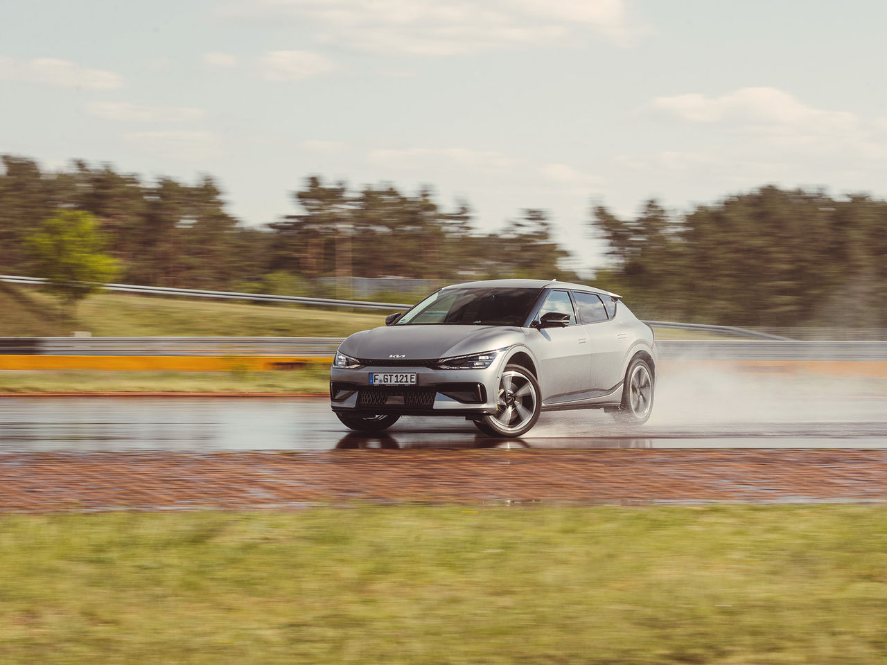 45. ContiTuningTag | Continental Reifen Kia EV6 GT