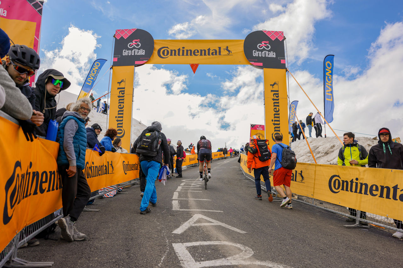 Continental Banner beim Giro