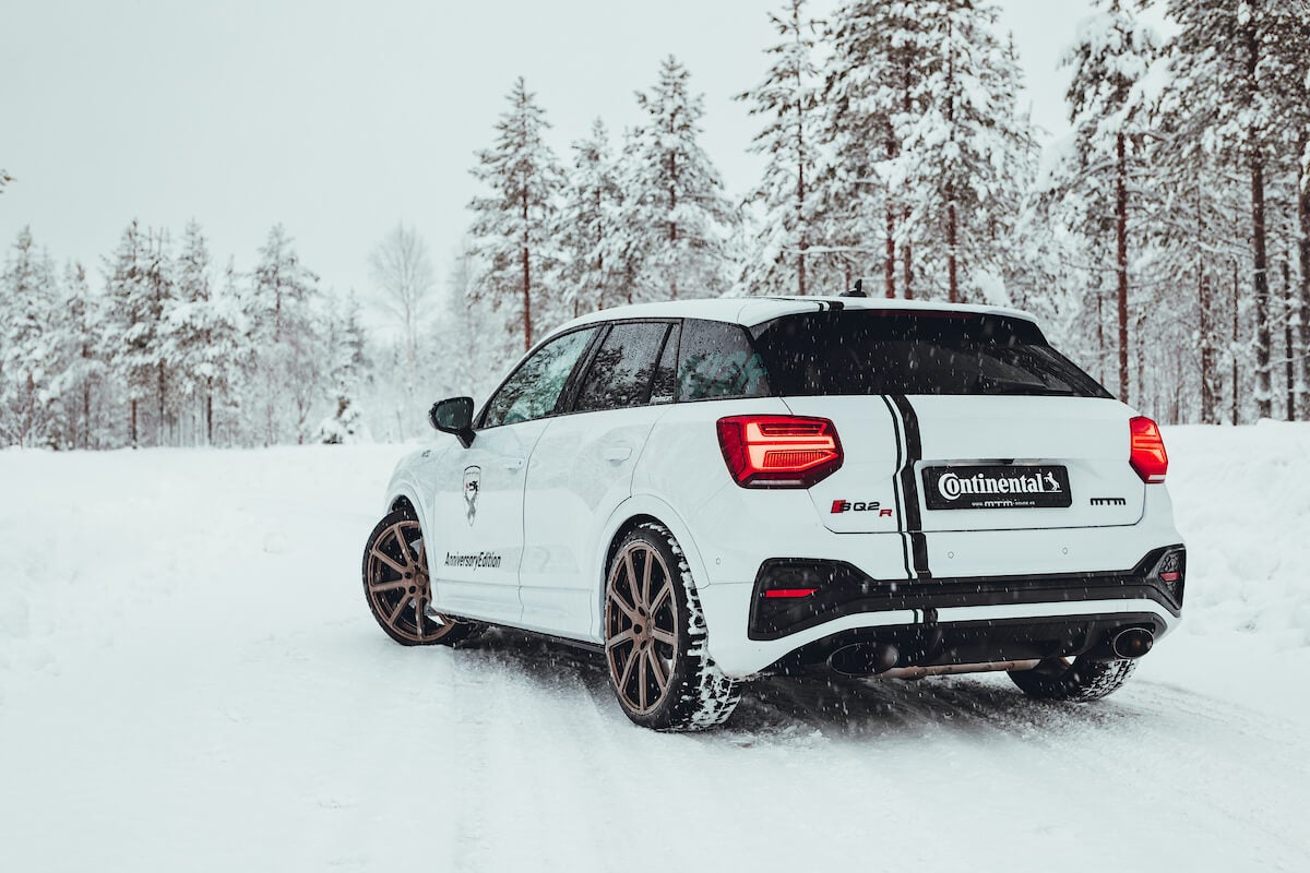 Heckansicht des Audi Q2 von MTM beim Winter High Performance Event 2024 | Continental