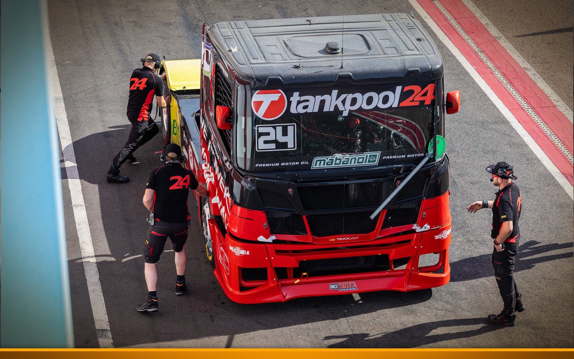 Truck racing