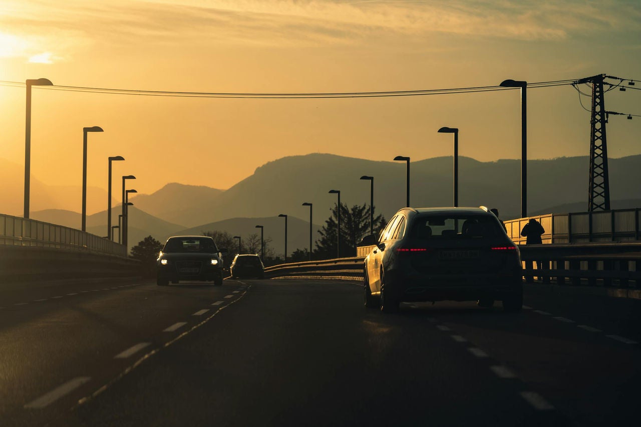 Straße bei Sonnenuntergang