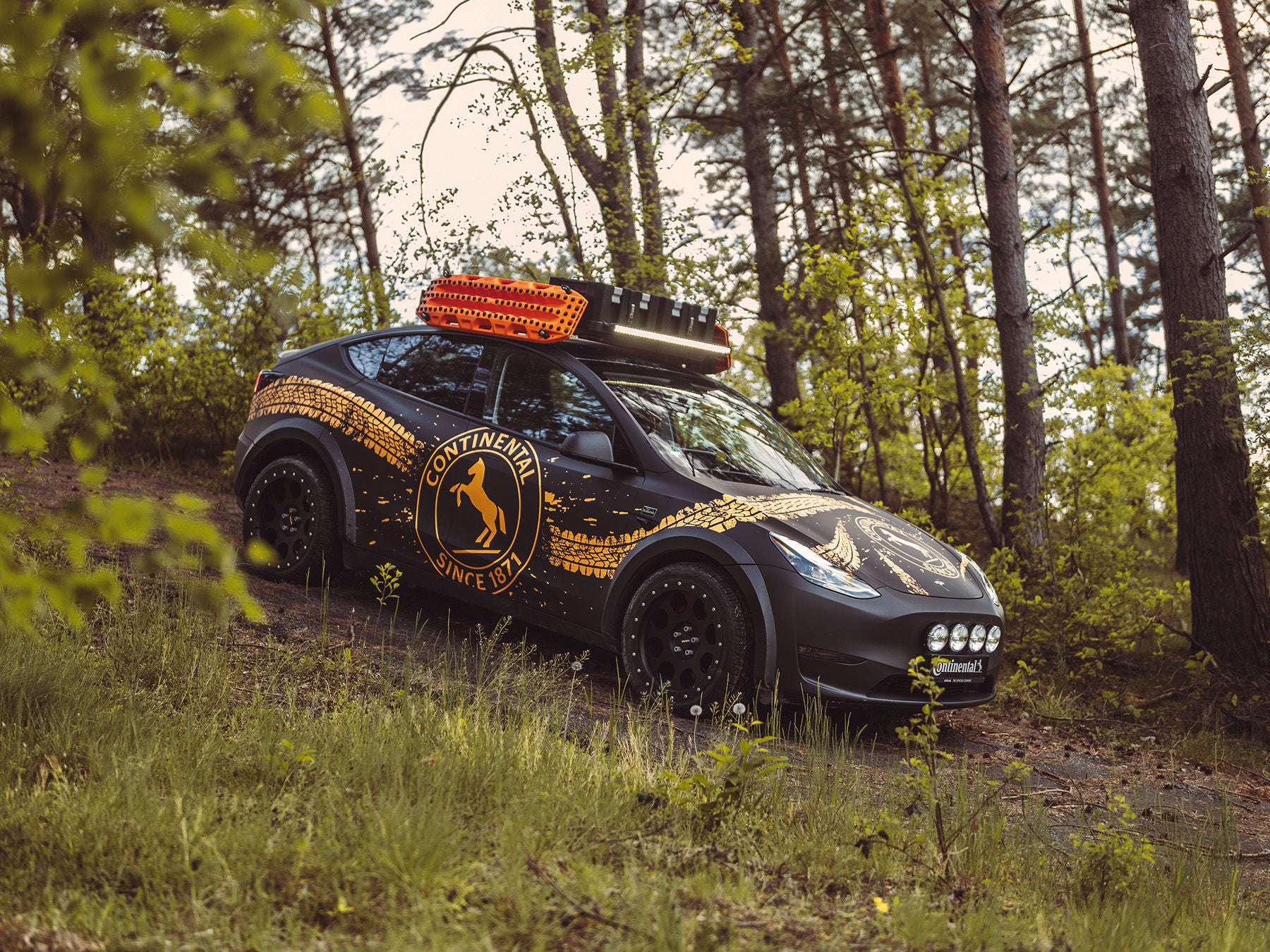 45. ContiTuningTag | Continental Reifen Tesla Model Y Offroad
