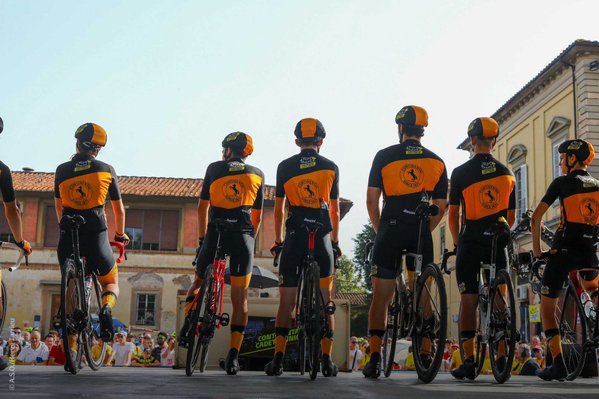 Continental Young Cadets Tour de France 2024 - Étape 1 - Florence / Rimini (206 km) - Village départ Opération cadets-juniors Continental