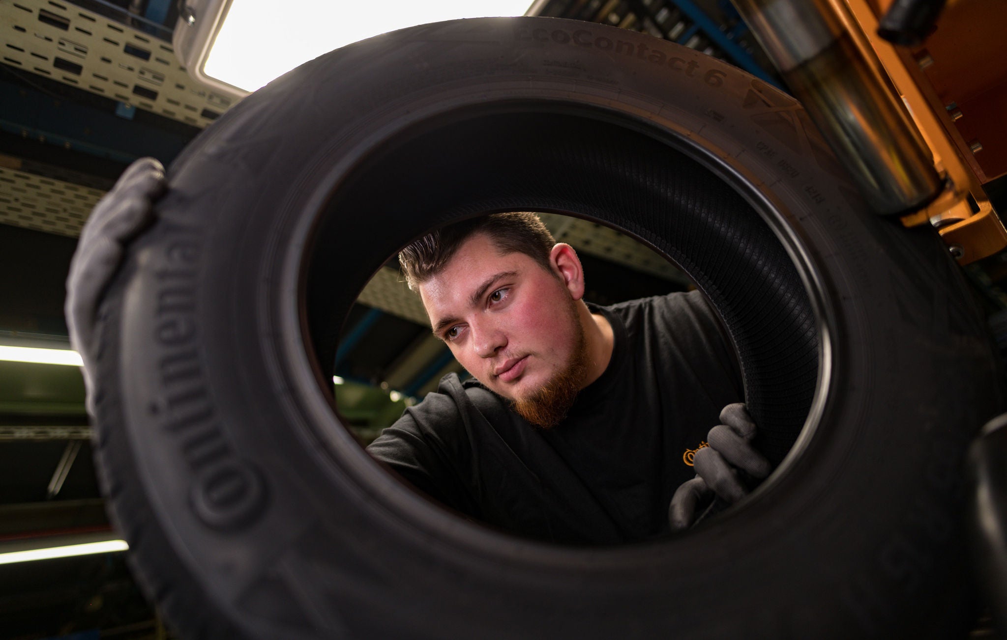 Tire production at the Continental plant in Korbach.