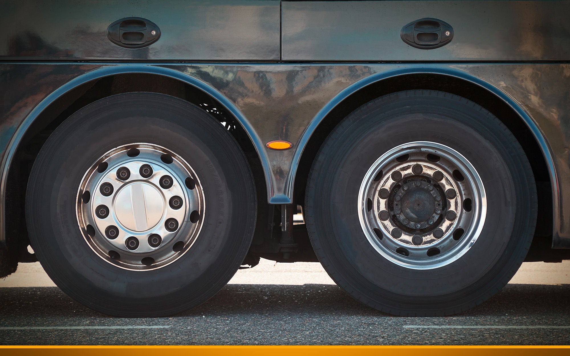 Bus tires