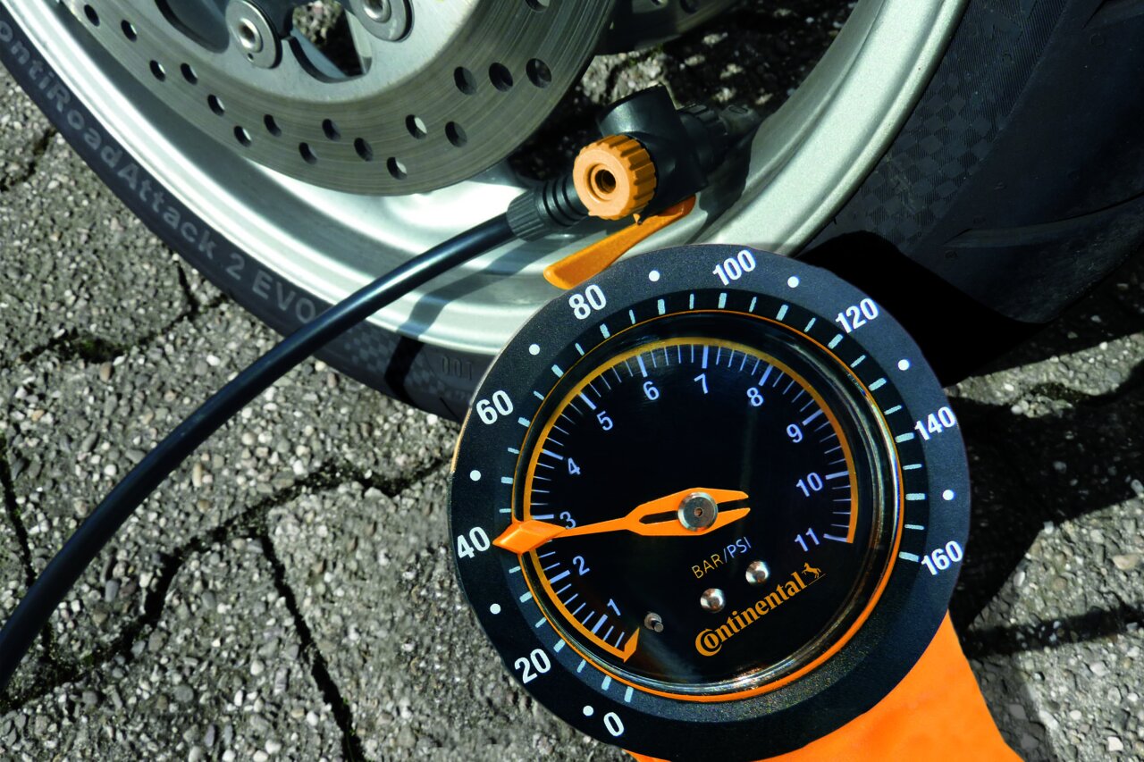Luftdruck von Motorradreifen | Continental Reifen