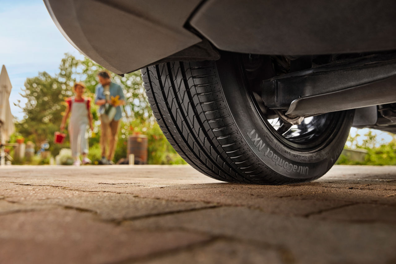 Continental bringt als erster Hersteller Reifen mit sehr hohen Anteil nachhaltiger Materialien in Serie