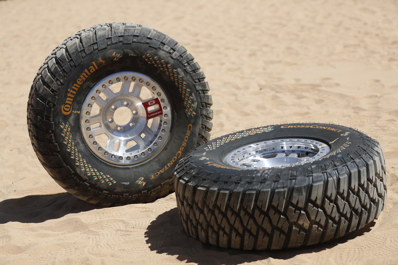 ALULA, SAUDI ARABIA - APRIL 02: Extreme E wheel and tyre detail during the Desert X-Prix at AlUla on April 02, 2021 in AlUla, Saudi Arabia. (Photo by Sam Bloxham / LAT Images)