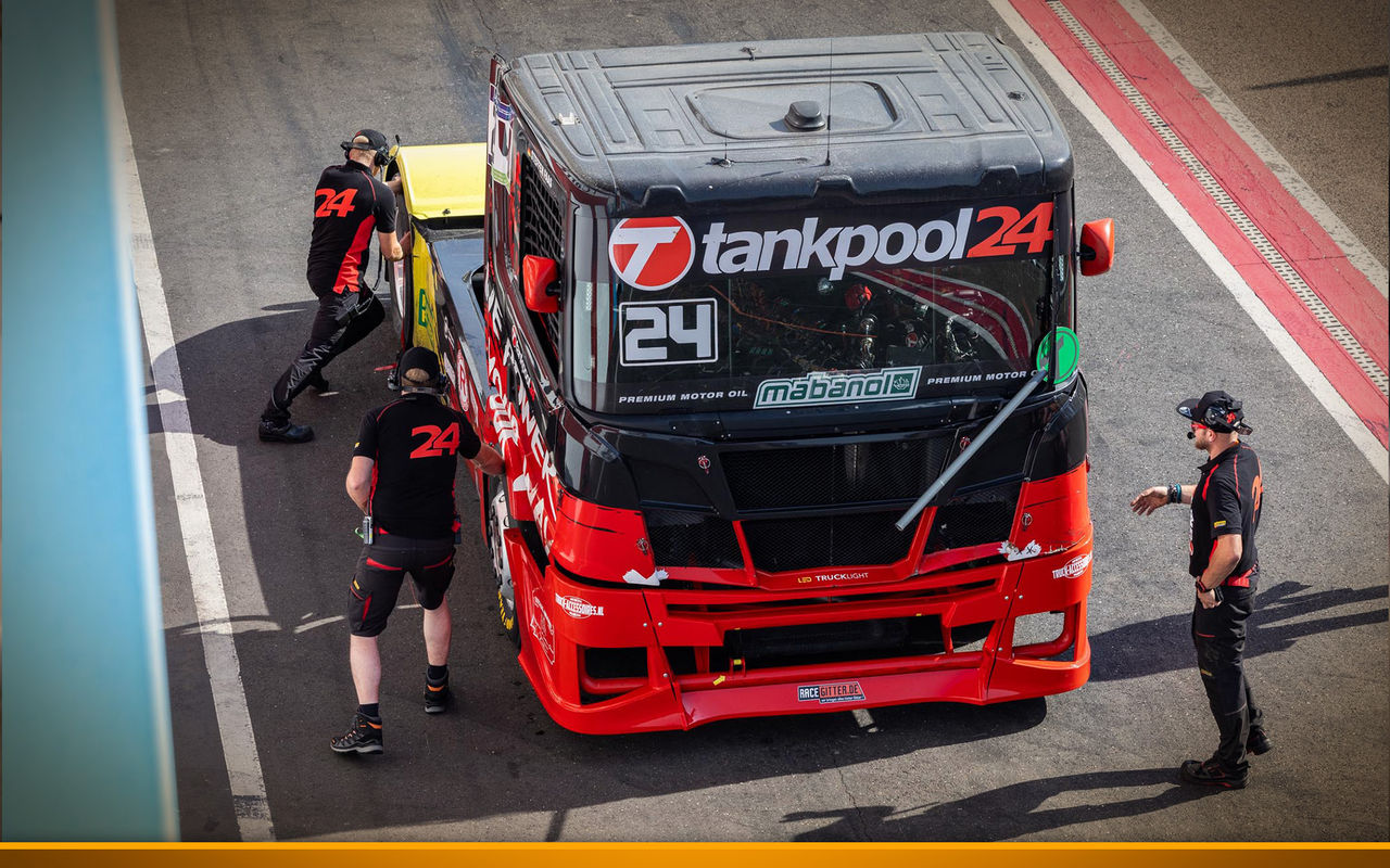 Truck racing